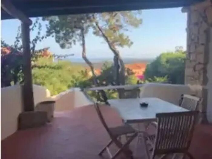 Appartamento trilocale in vendita in Viale Orecchioni, Arzachena