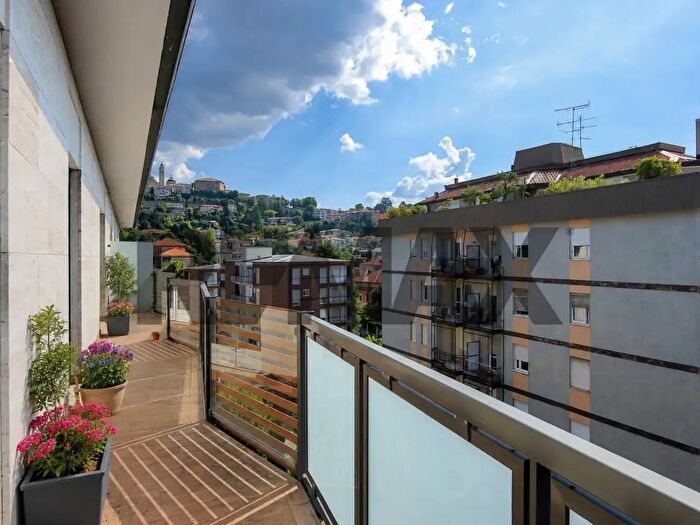 Appartamento quadrilocale in vendita in Via Statuto P, Bergamo