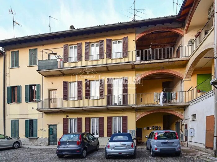 Appartamento trilocale in vendita in Via dei Mille, Cantu