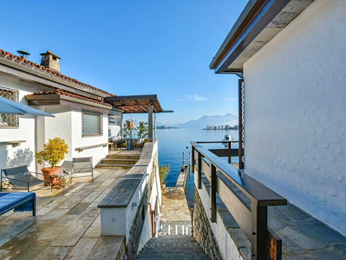 Casa trilocale in affitto in Via Sempione, Centro, Baveno