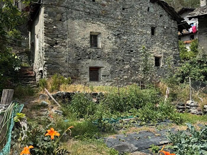 Casa bilocale in vendita in Frazione Grun, Saint Vincent