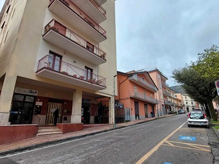 Appartamento bilocale in vendita in Via De Cataldis, Giffoni Valle Piana