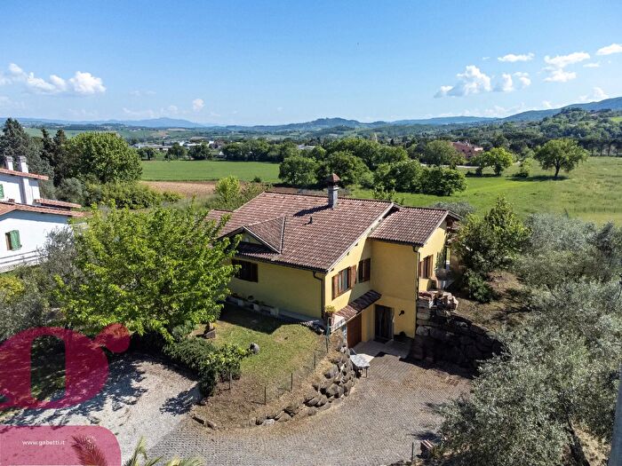 Casa con 5 locali in vendita in Via della Barca, Fratta Todina