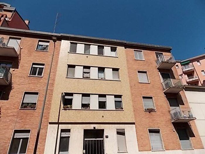 Appartamento bilocale in affitto in Via Poggibonsi, Gambara, Milano