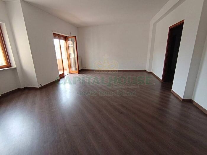 Appartamento trilocale in affitto in Via Antonello da Caserta, Parco Cerasole, Caserta