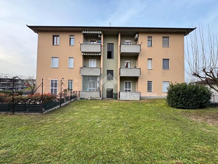 Appartamento trilocale in vendita in Via Nazario Sauro, Stradella