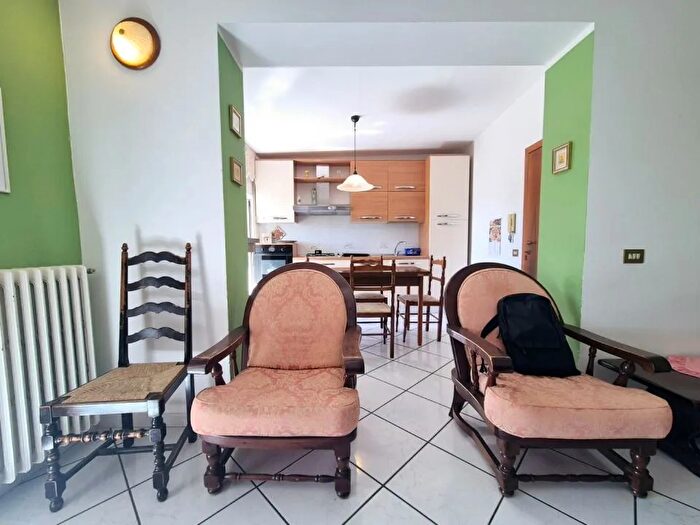 Casa con 7 locali in vendita in Via San Nicola, Casacanditella
