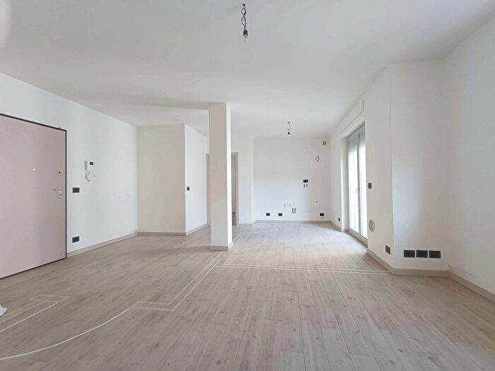 Appartamento quadrilocale in vendita in Via FLli Remmert, Cirie