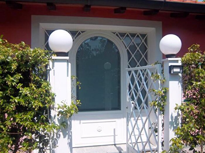 Casa bilocale in affitto in Via C Giorgini, Forte Dei Marmi