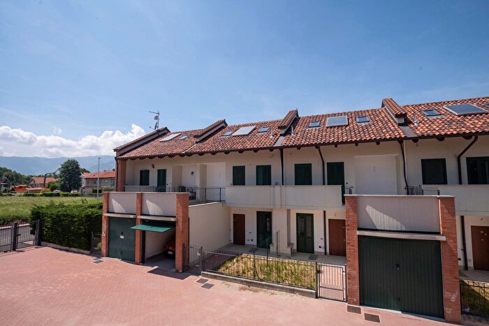 Casa con 5 locali in vendita in Via San Rocco, Villanova Canavese