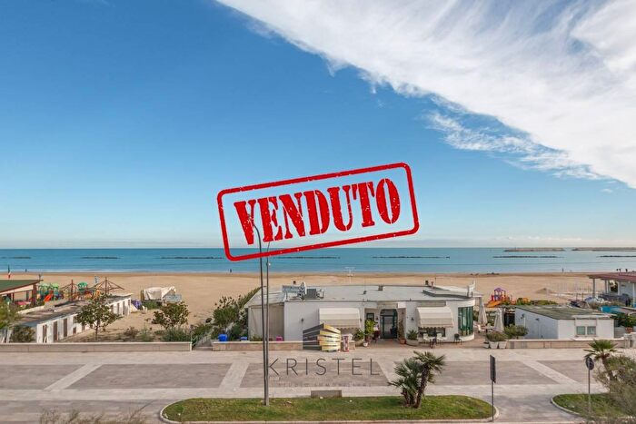 Appartamento con 6 locali in vendita in Via Francesco Petrarca, Pescara