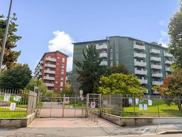 Appartamento bilocale in affitto in Via Romualdo Bonfadini, Viale Ungheria Mecenate, Milano