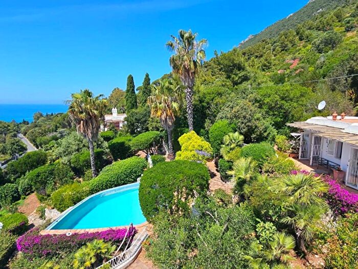 Casa trilocale in affitto in Via del Faro, Faro, San Felice Circeo