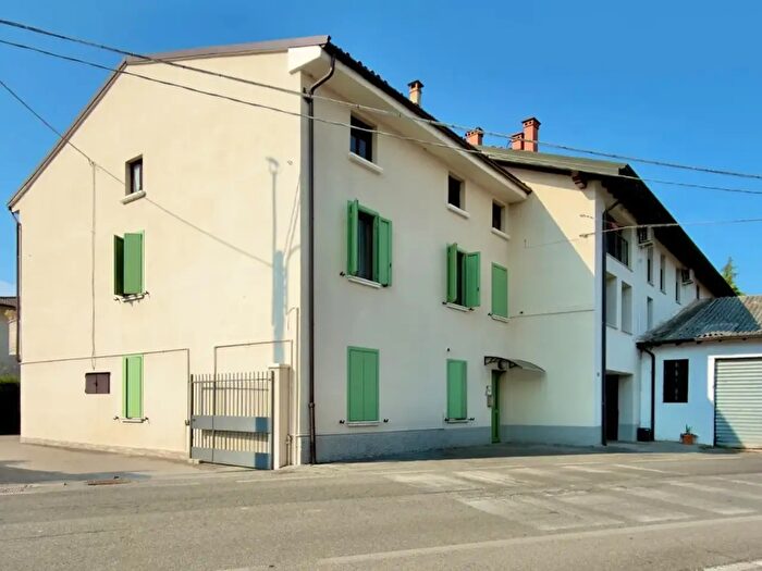 Appartamento trilocale in vendita in Via Marina, Capriano Del Colle