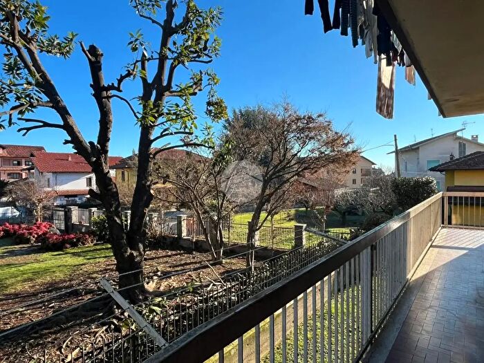 Appartamento quadrilocale in vendita in Via Iside Viana, Candelo