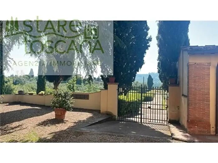 Appartamento con 5 locali in vendita in Scandicci
