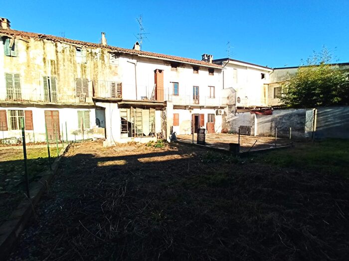 Casa in vendita in Frassineto Po