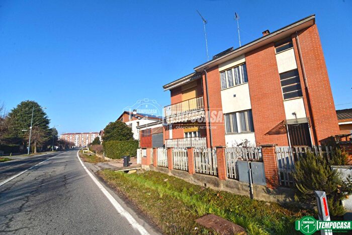 Appartamento quadrilocale in vendita in Via Volpiano, Lombardore