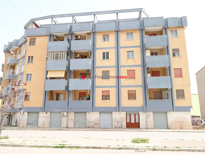 Appartamento trilocale in vendita in Via Alberto Amorico, Foggia