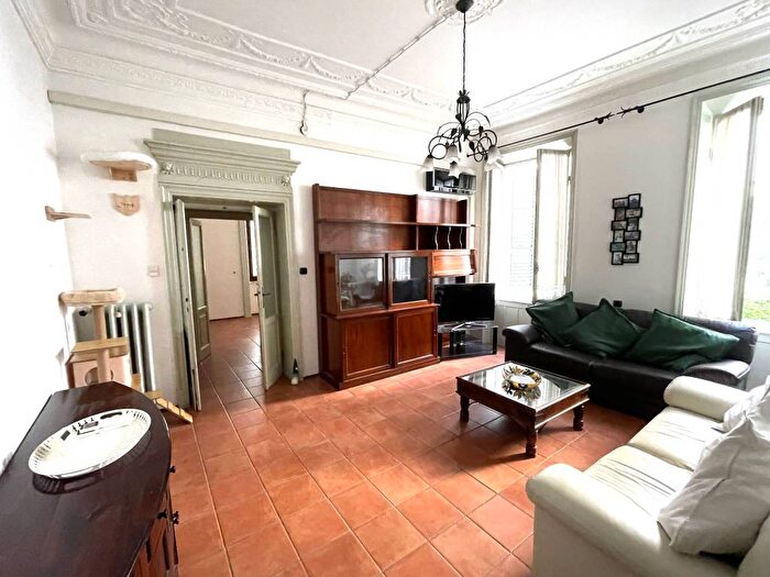 Appartamento quadrilocale in affitto in Strada Aurelio Saffi, Centro Storico, Parma