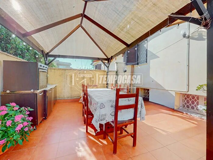 Casa con 5 locali in vendita in Via Sedilo, Fiumicino