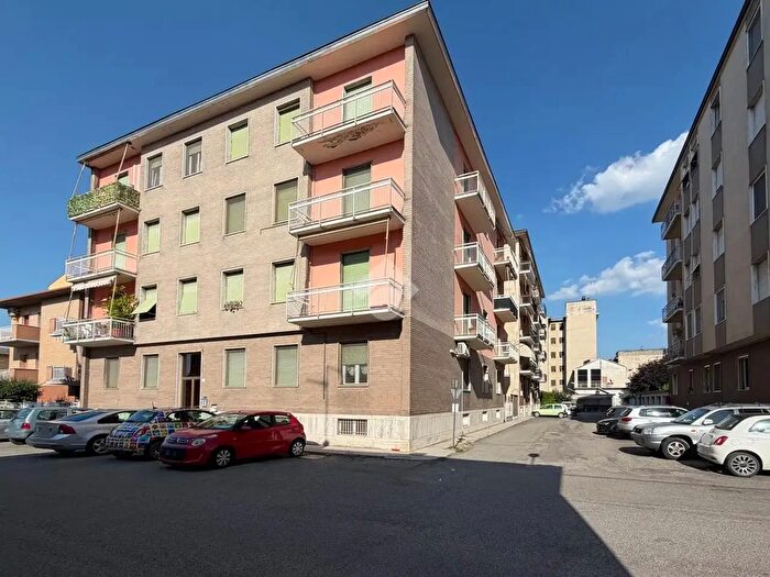 Appartamento trilocale in vendita in Via Bruno Buozzi, Voghera