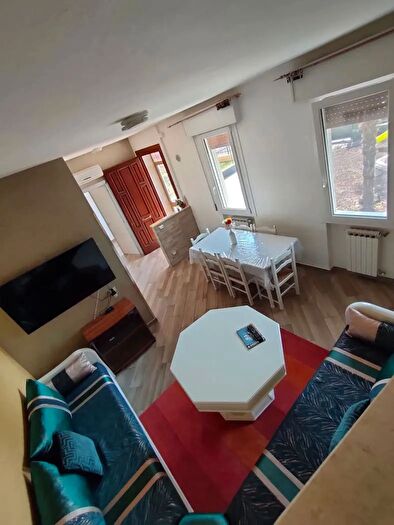 Casa con 5 locali in vendita in Bottrighe Via C Scarpa, Adria