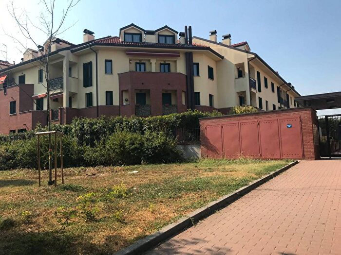 Casa monolocale in affitto in Via Giuseppe Monti, Muggiano, Milano