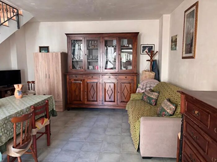 Casa trilocale in vendita in Via Provinciale, San Donato Di Lecce