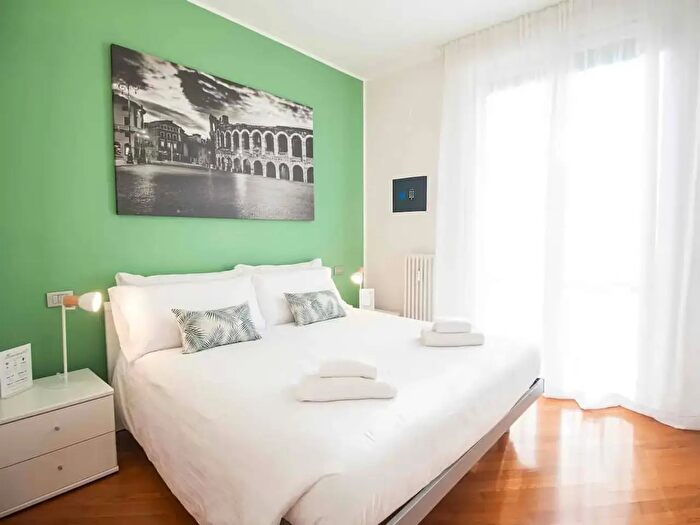 Appartamento monolocale in affitto in Piazza Renato Simoni, Verona