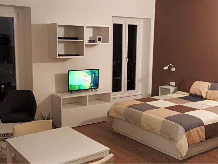 Appartamento monolocale in affitto in Riva di Trento, Corvetto, Milano