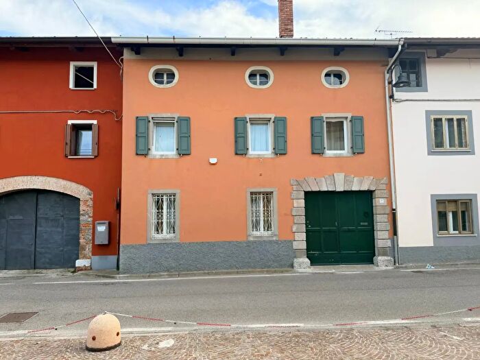 Casa con 6 locali in vendita in Via San Daniele, Martignacco