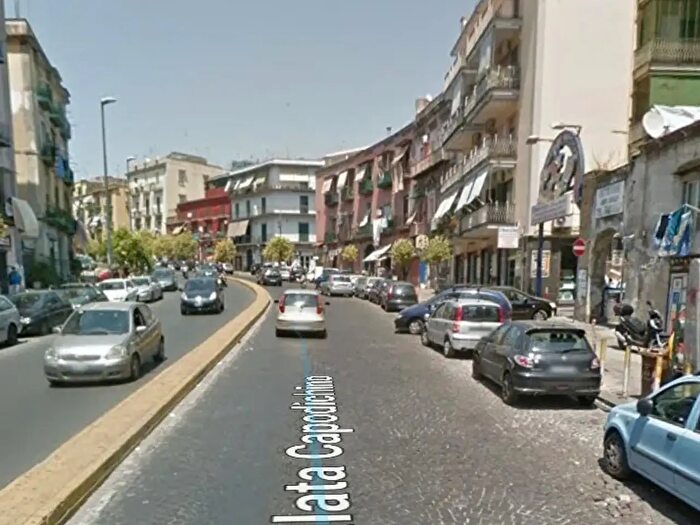 Appartamento monolocale in affitto in Calata Capodichino, Napoli