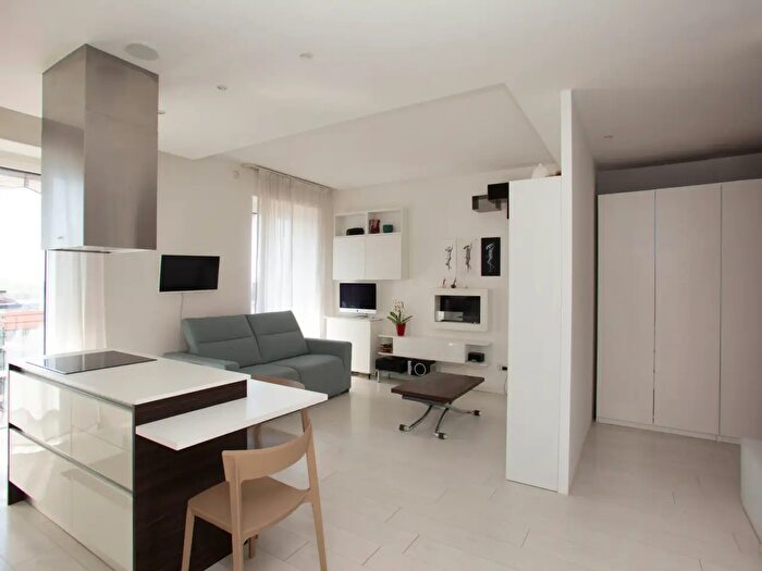 Appartamento bilocale in vendita in Via Giuseppe Mazzini, Cinisello Balsamo