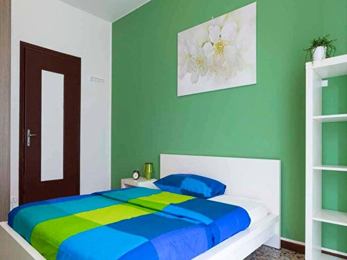 Appartamento con 6 locali in affitto in Viale Nazario Sauro, Isola, Milano