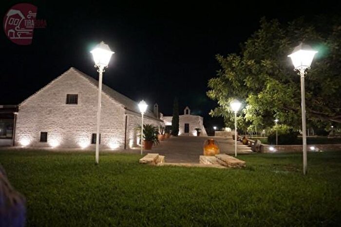 Casa con 6 locali in vendita in Via Patierno, Bitonto