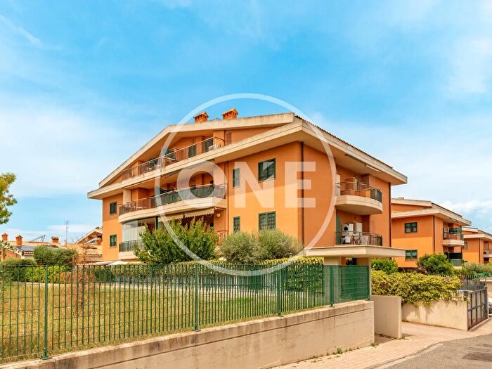 Appartamento bilocale in vendita in Via del Fosso di Sant'Andrea, Roma