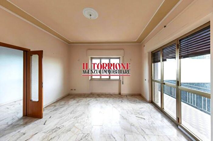 Appartamento con 6 locali in vendita in Via Pietro Mascagni, Pescia