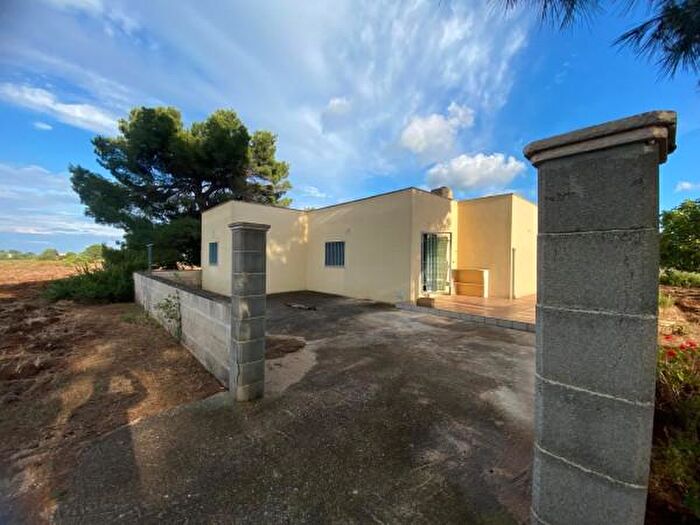 Casa quadrilocale in vendita in Via Mandorra Strada, Manduria