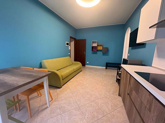 Appartamento trilocale in affitto in Borgo Venezia, Verona