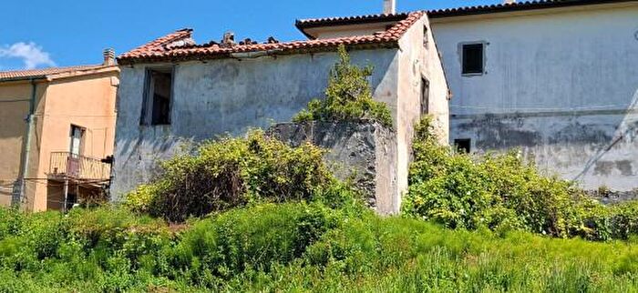 Casa con 6 locali in vendita in Piazza Biagio Lammoglia, Maratea