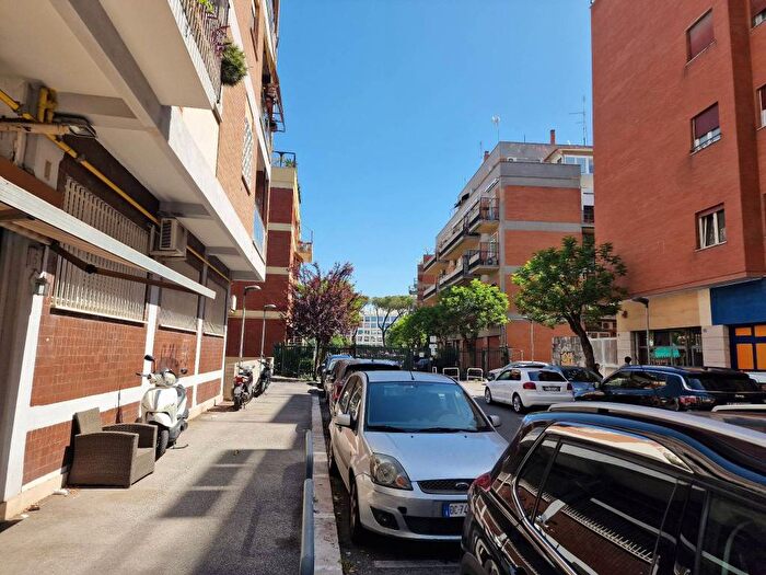 Appartamento bilocale in affitto in Via Amedeo Modigliani, Ardeatino Montagnola, Roma
