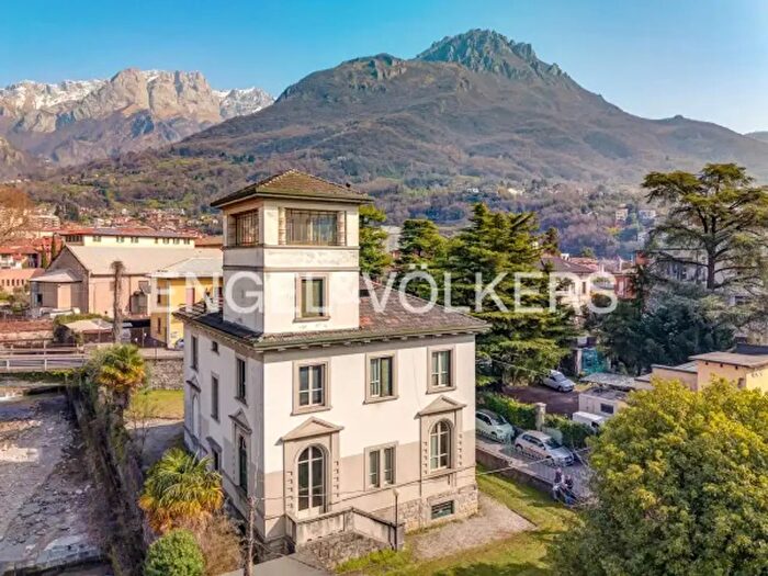 Casa con 5 locali in vendita in Via Enrico Falck, Mandello Del Lario