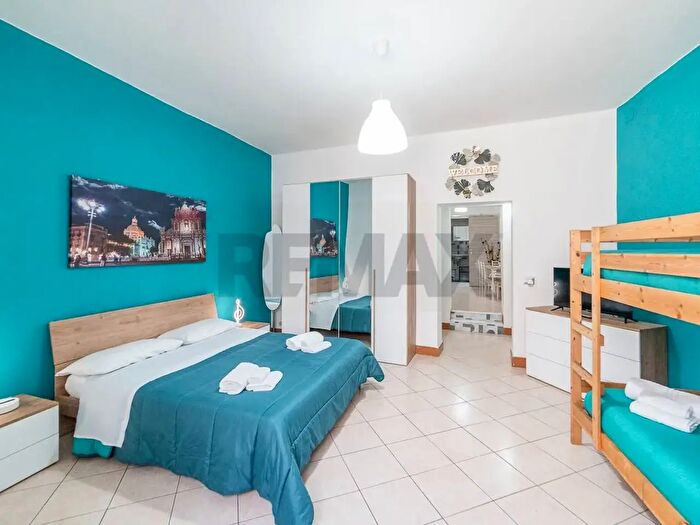 Appartamento bilocale in vendita in Via Ortolani, Catania