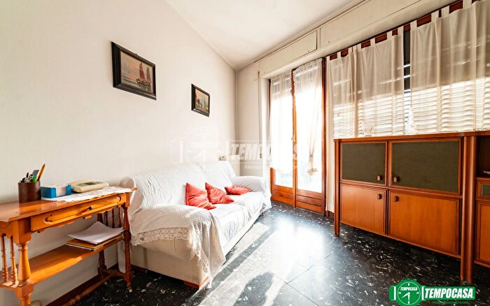 Appartamento quadrilocale in vendita in Via alla Stazione, Lesa