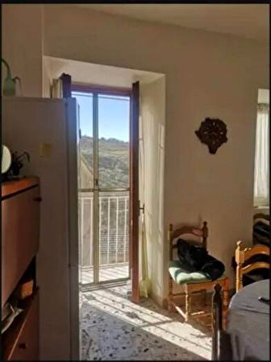 Casa con 6 locali in vendita in Via Umberto I, Ripalimosani