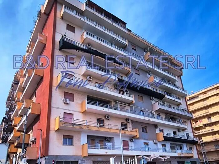 Appartamento con 7 locali in vendita in Via Antonio Vivaldi, Bagheria