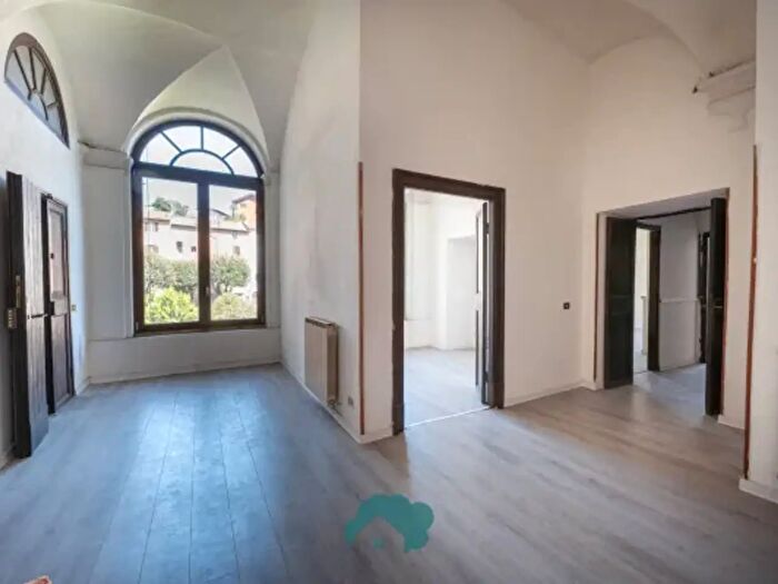 Appartamento con 5 locali in vendita in Cave