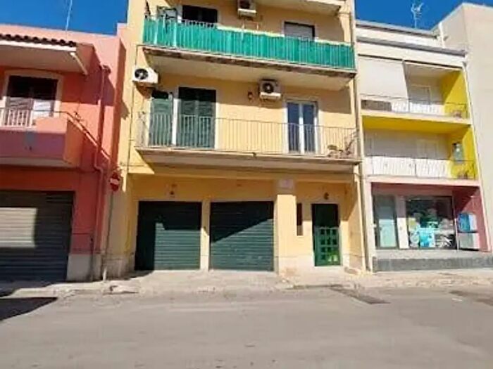 Appartamento con 5 locali in vendita in Via Dogali, Pozzallo