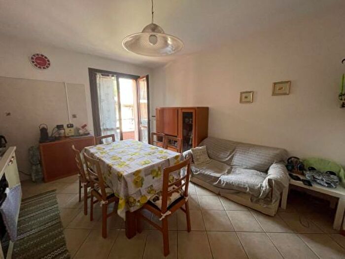 Appartamento trilocale in vendita in Via Sassuolo Tronco, Prignano Sulla Secchia